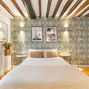 Appartement Amazing Historical Parisien Loft Next To Louvre Area !, Paris