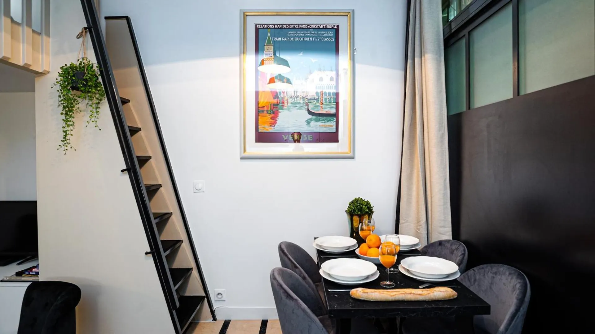 Triplex 50 M2 - Montorgueil & Marais Apartment Paris